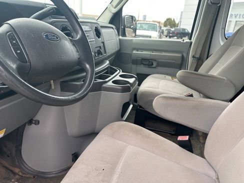 Used 2014 Ford E-350 and Econoline 350 XL image 9