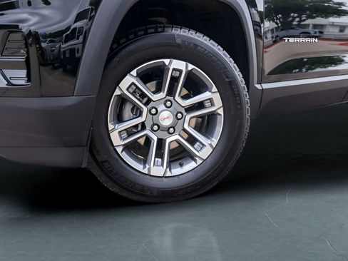 Used 2026 GMC Terrain Elevation image 3