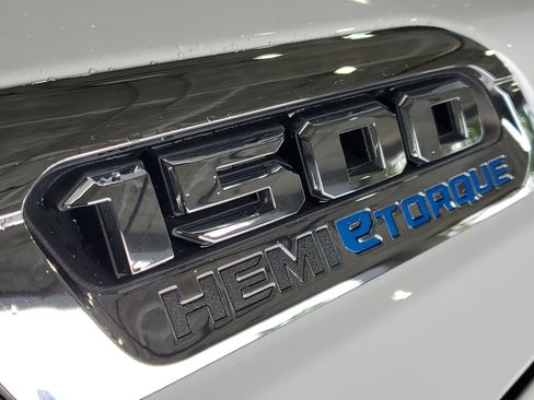 Used 2024 RAM 1500 Big Horn RWD image 6