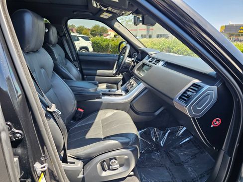 Used 2017 Land Rover Range Rover Sport HSE AWD/4WD image 34