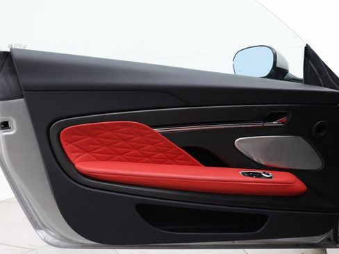 Used 2025 Aston Martin DB12 image 11