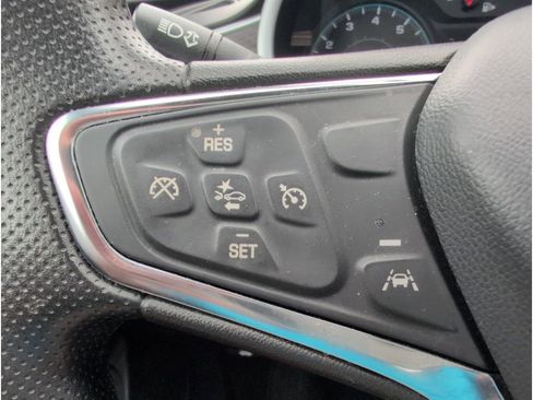 Used 2023 Chevrolet Malibu LT image 24