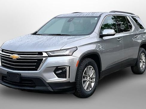 Used 2023 Chevrolet Traverse LT w/ LPO, Cargo Package AWD/4WD image 3