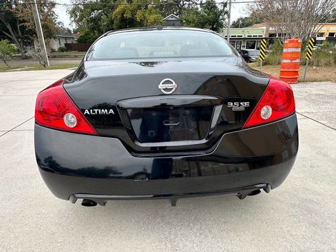 Used 2009 Nissan Altima 3.5 SE w/ Premium Pkg image 6