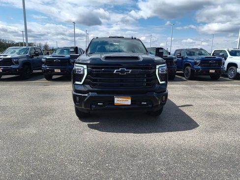 New 2026 Chevrolet Silverado 3500 High Country w/ High Country Premium Package AWD/4WD image 3