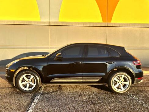 Used 2017 Porsche Macan image 3