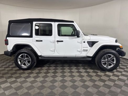 Used 2022 Jeep Wrangler Unlimited Sahara w/ Cold Weather Group image 2
