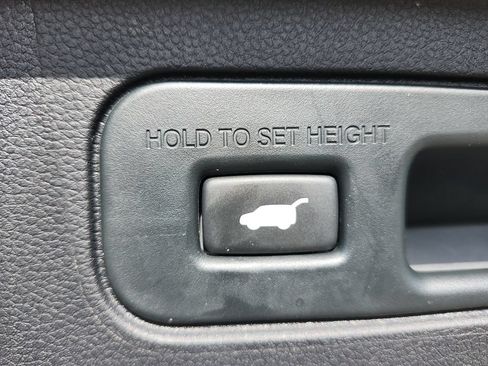 Certified 2023 Honda Pilot Elite image 37