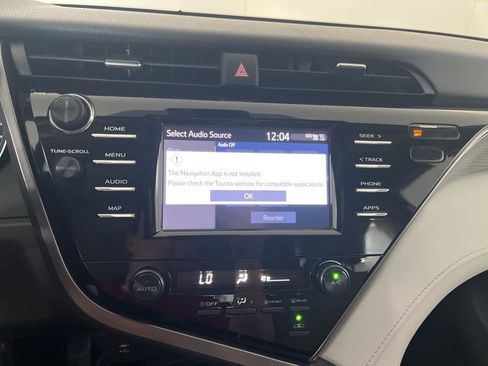 Used 2019 Toyota Camry SE w/ Carpet Mat Package FWD image 65