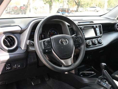 Used 2017 Toyota RAV4 LE image 16