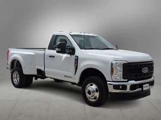 Used 2025 Ford F350 XL w/ FX4 Off-Road Package AWD/4WD video 2
