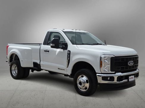 Used 2025 Ford F350 XL w/ FX4 Off-Road Package AWD/4WD image 2