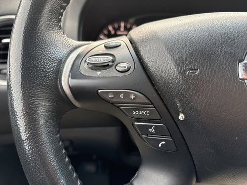 Used 2015 Nissan Pathfinder SL w/ SL Tech Package image 13