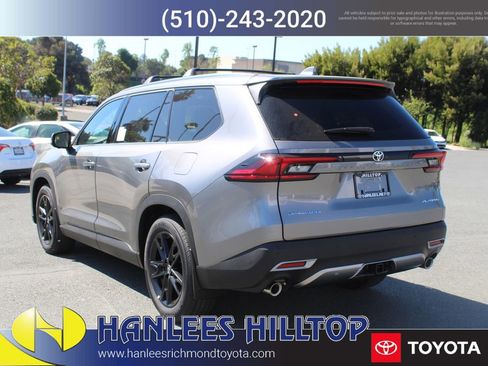 New 2026 Toyota Grand Highlander MAX Platinum image 9