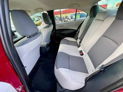 Used 2024 Toyota Corolla LE image 34