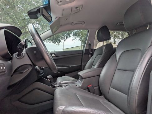 Used 2021 Hyundai Tucson Limited image 12