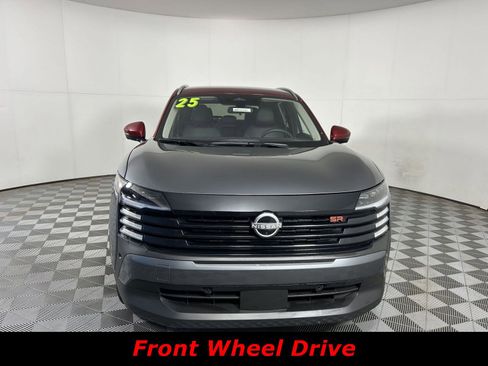 Used 2025 Nissan Kicks SR FWD image 2