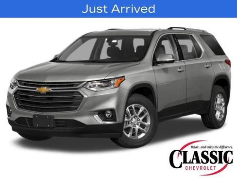 Used 2020 Chevrolet Traverse LT image 1