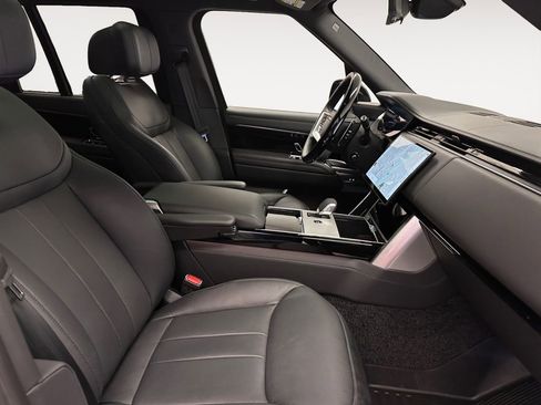Used 2025 Land Rover Range Rover Autobiography AWD/4WD image 15