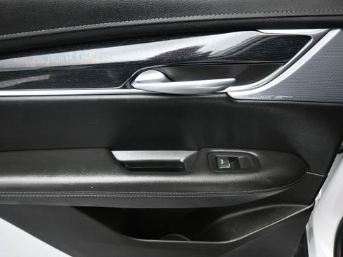 Used 2024 Cadillac XT5 Premium Luxury image 30