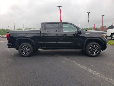 Used 2022 GMC Sierra 1500 AT4 w/ AT4 Preferred Package AWD/4WD image 2