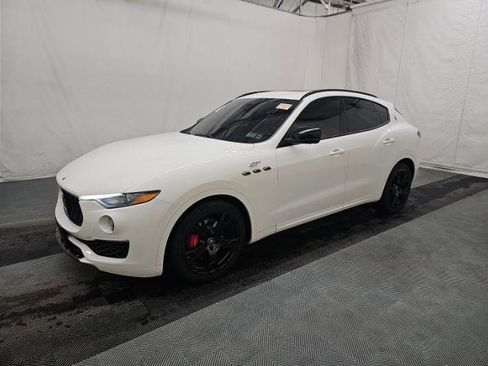 Used 2022 Maserati Levante GT image 1