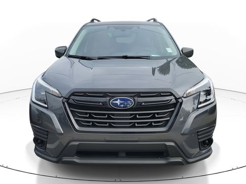 Certified 2022 Subaru Forester image 2