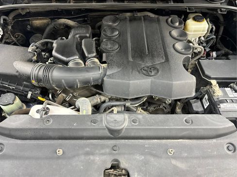 Used 2016 Toyota 4Runner SR5 image 30