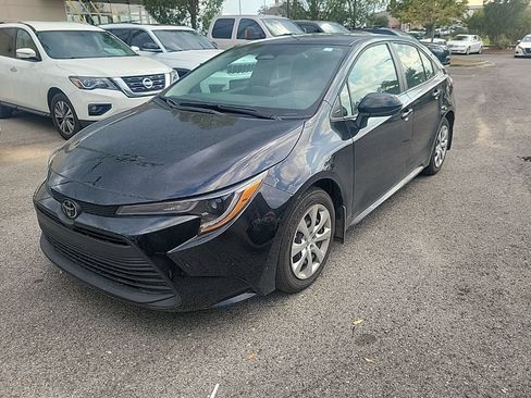 Used 2026 Toyota Corolla LE FWD image 1