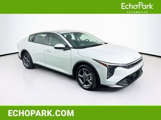 Used 2025 Kia K4 LXS video 1