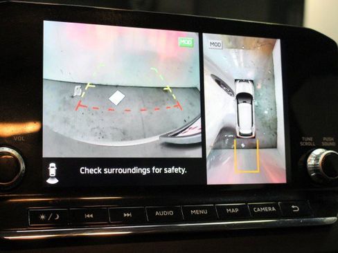 Used 2023 Mitsubishi Outlander SE image 14