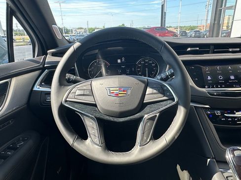 New 2025 Cadillac XT5 Premium Luxury w/ LPO, Floor Liner Package image 11
