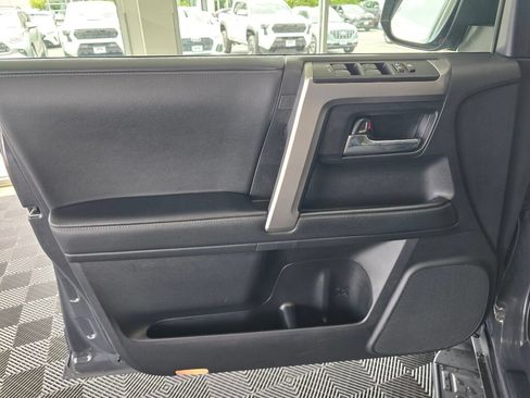 Certified 2024 Toyota 4Runner SR5 Premium w/ Moonroof Package AWD/4WD image 18