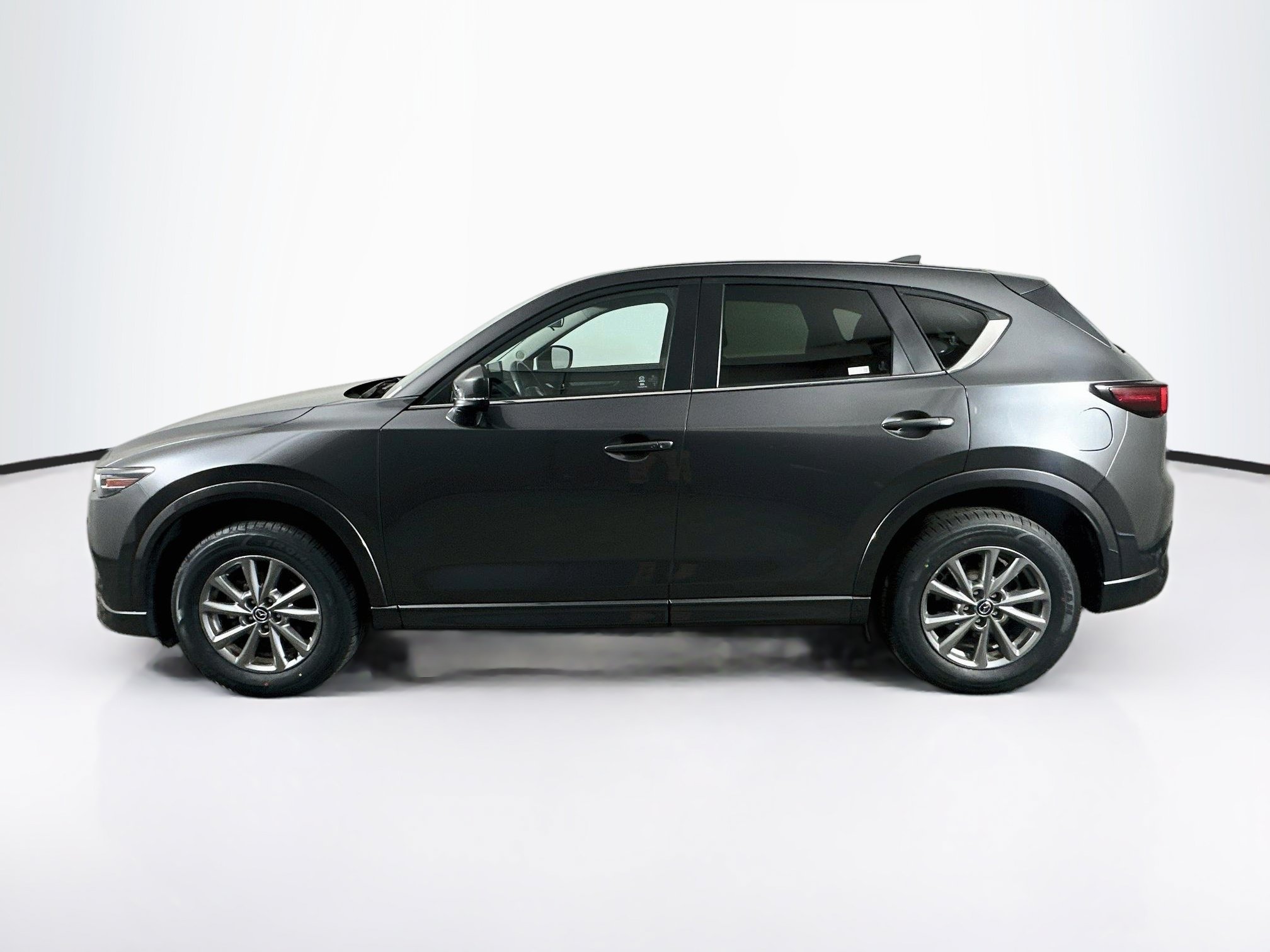 Used 2025 MAZDA CX-5 AWD 2.5 S w/ Select Package image 4