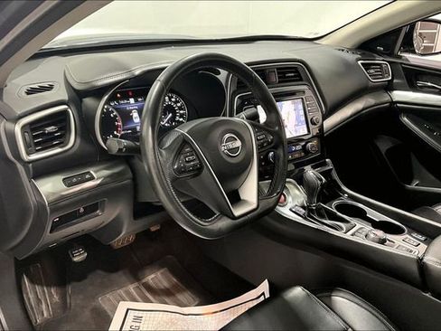 Used 2023 Nissan Maxima SL image 17