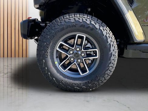 New 2026 Jeep Gladiator Mojave AWD/4WD image 31