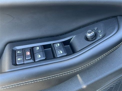 Used 2023 Jeep Grand Cherokee Laredo w/ Luxury Tech Group I image 14