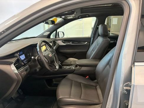Used 2024 Cadillac XT6 Premium Luxury w/ LPO, Floor Liner Package AWD/4WD image 12