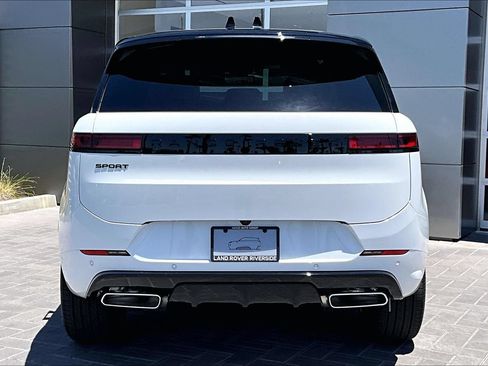 New 2026 Land Rover Range Rover Sport Dynamic SE AWD/4WD image 4