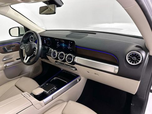 Certified 2023 Mercedes-Benz GLB 250 image 28