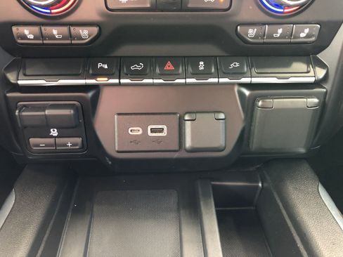 Used 2022 Chevrolet Silverado 2500 High Country AWD/4WD image 23