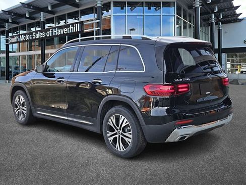 Used 2024 Mercedes-Benz GLB 250 4MATIC image 3