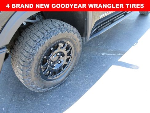 Certified 2023 GMC Sierra 1500 AT4X w/ AT4X AEV Edition AWD/4WD image 3
