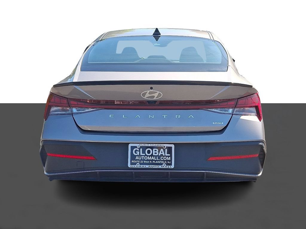 Used 2025 Hyundai Elantra SEL w/ Cargo Package FWD image 6