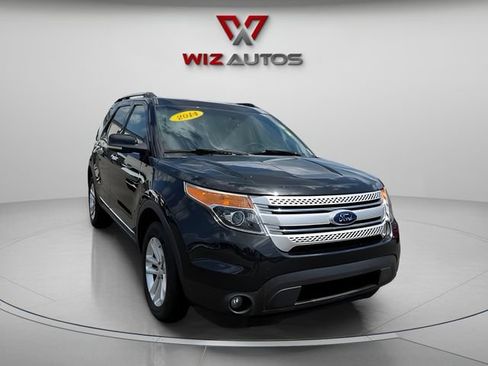 Used 2014 Ford Explorer XLT w/ Equipment Group 202A AWD/4WD image 7