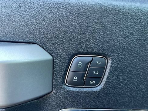 Used 2021 Ford F250 Lariat AWD/4WD image 11