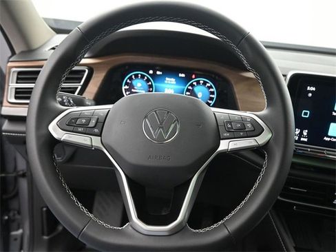 New 2026 Volkswagen Atlas SE image 28