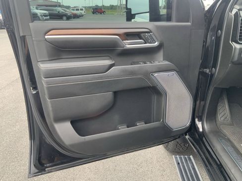 Used 2024 GMC Sierra 3500 Denali w/ Denali Reserve Package AWD/4WD image 25