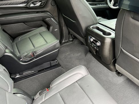 Used 2023 GMC Yukon Denali w/ Max Trailering Package image 18