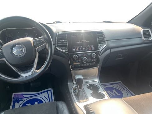 Used 2021 Jeep Grand Cherokee Laredo X AWD/4WD image 11